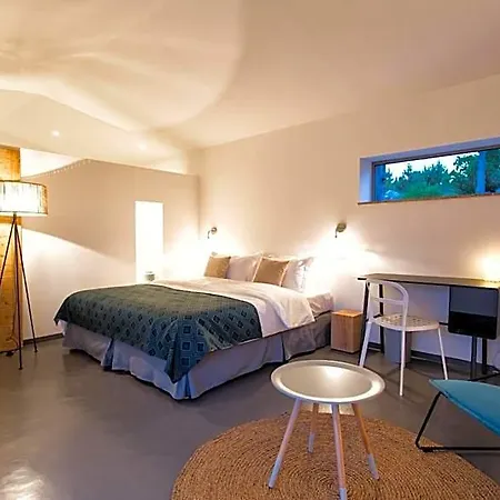 Les De Mila Hotel 4*